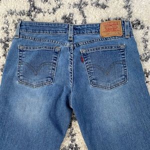 Juniors Levi’s Jeans